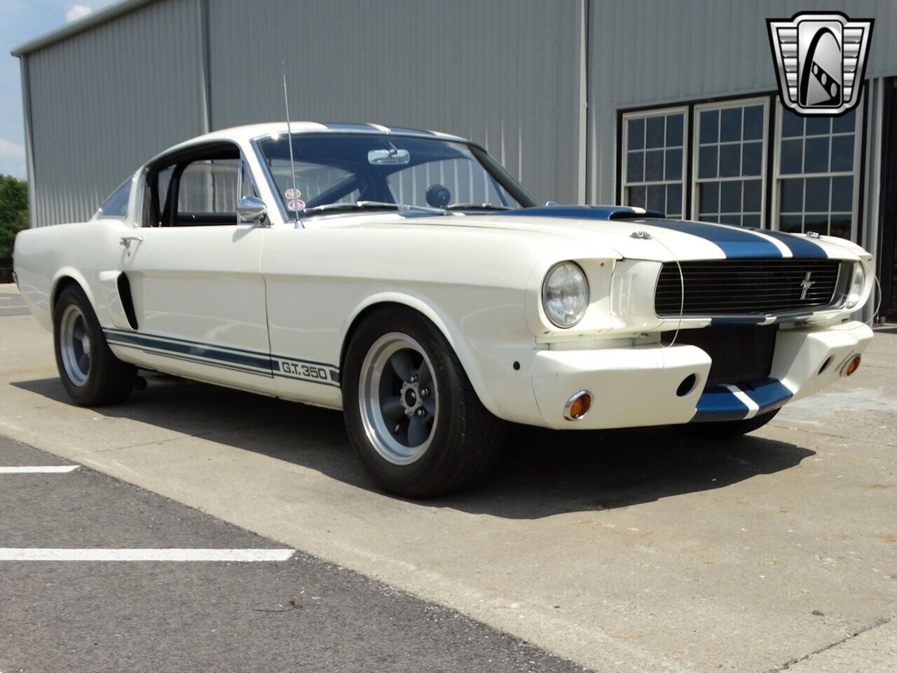 Ford-Mustang-Coupe-1966-White-Black-85109-9