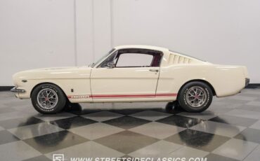 Ford-Mustang-Coupe-1966-White-Red-106447-2