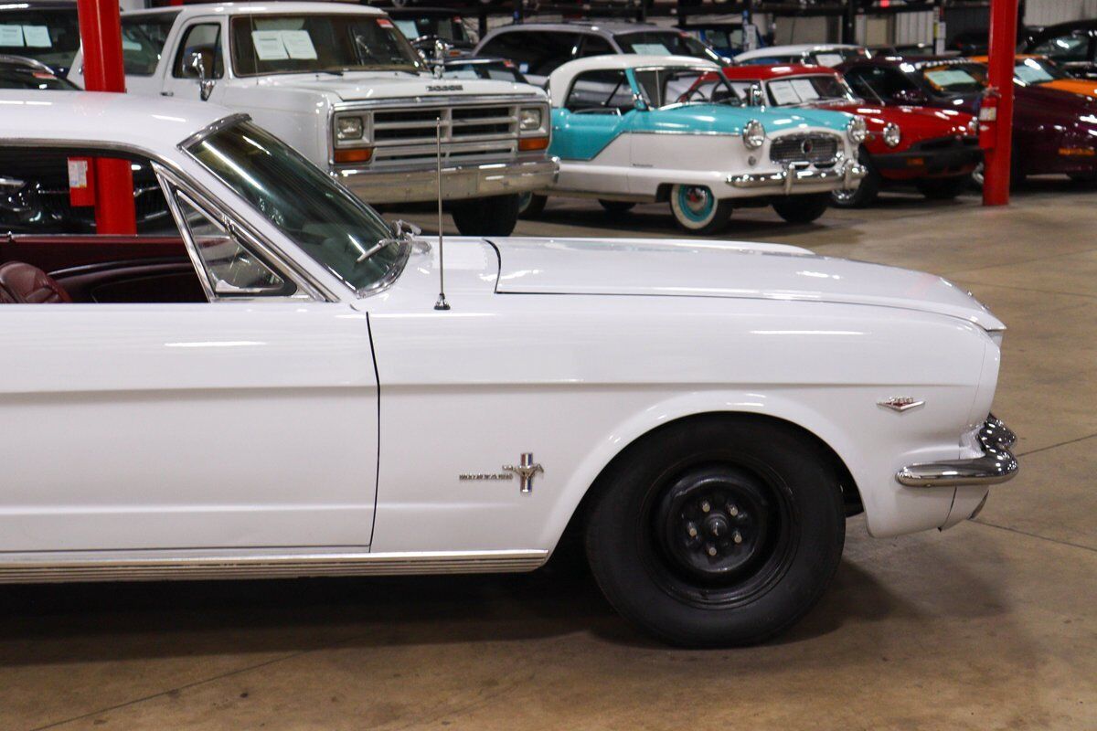 Ford-Mustang-Coupe-1966-White-Red-10673-10