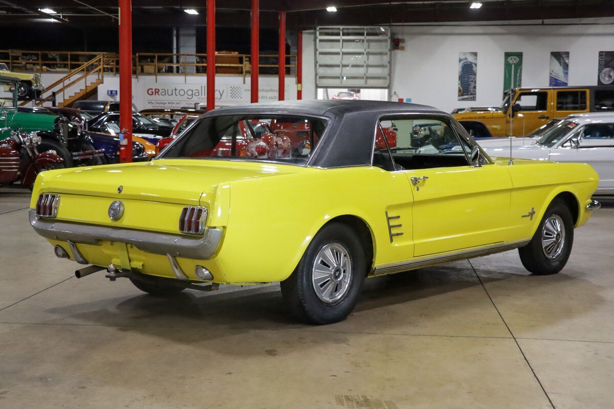 Ford-Mustang-Coupe-1966-Yellow-Black-36069-7