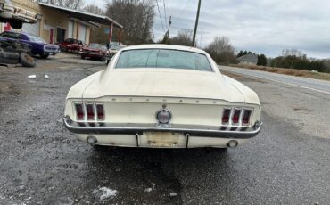 Ford-Mustang-Coupe-1967-198683-2