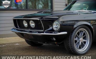 Ford-Mustang-Coupe-1967-Black-Black-201-20