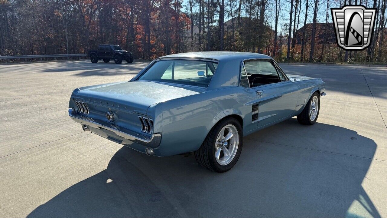 Ford-Mustang-Coupe-1967-Blue-Blue-50458-5