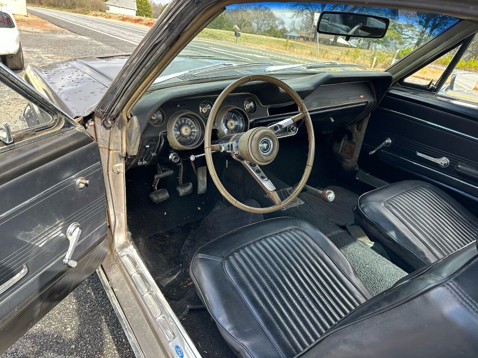 Ford-Mustang-Coupe-1967-Gray-19867-11