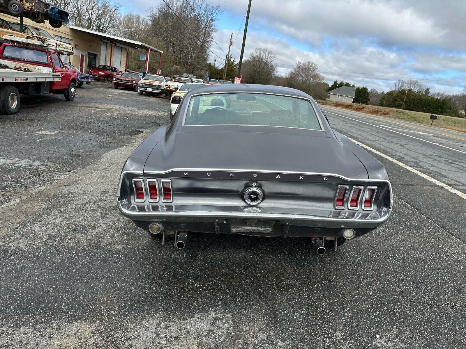 Ford-Mustang-Coupe-1967-Gray-19867-5