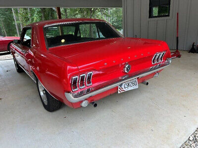 Ford-Mustang-Coupe-1967-Red-Black-41746-1