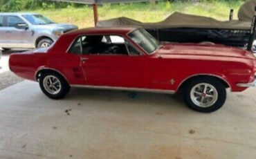 Ford-Mustang-Coupe-1967-Red-Black-41746-5