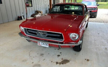 Ford-Mustang-Coupe-1967-Red-Black-41746-9