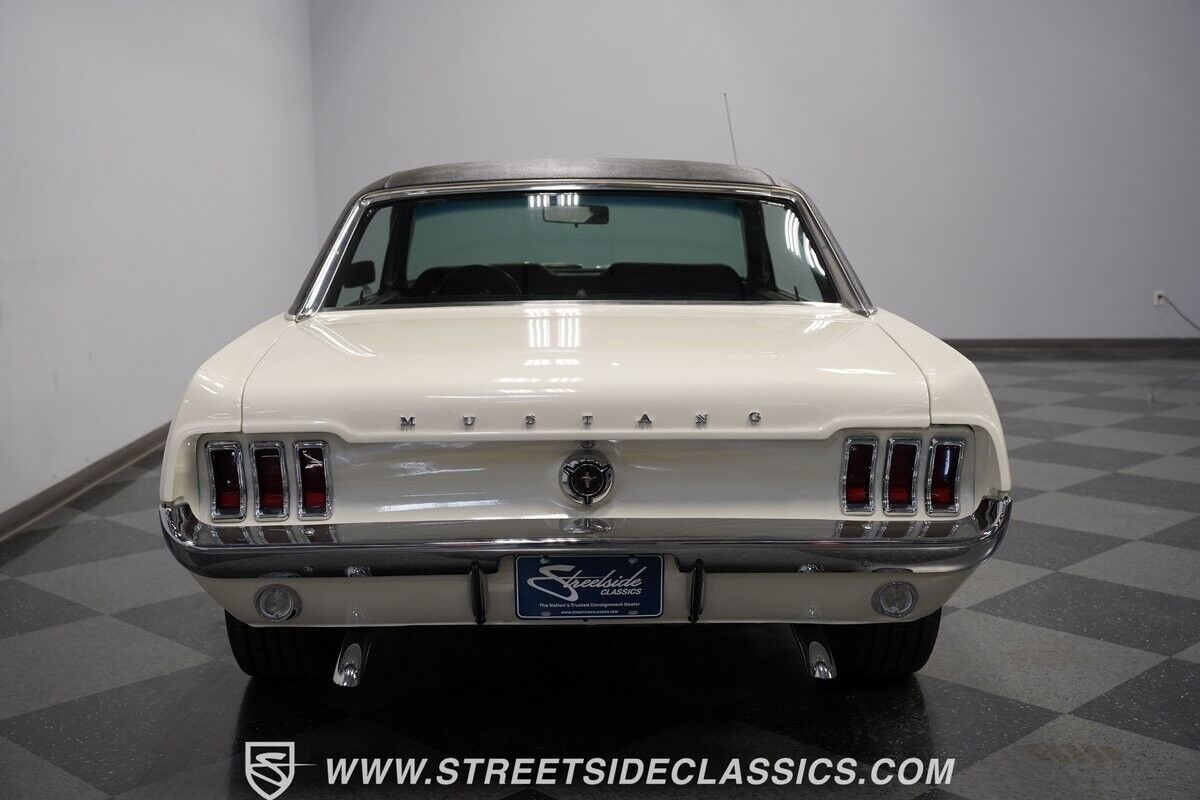 Ford-Mustang-Coupe-1967-White-Black-53215-9