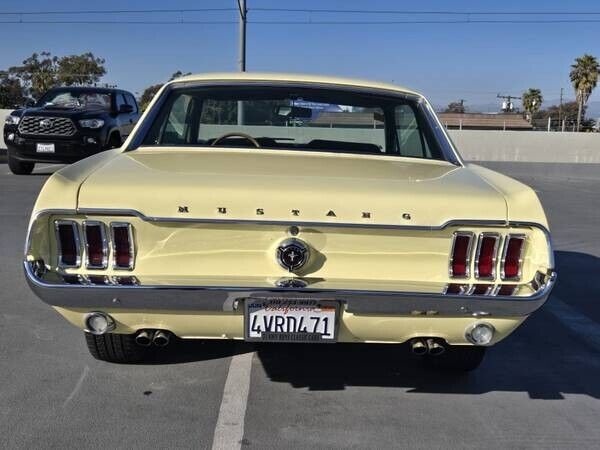 Ford-Mustang-Coupe-1967-Yellow-61646-6