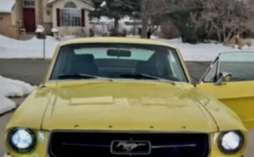 Ford-Mustang-Coupe-1967-Yellow-Black-3219-6