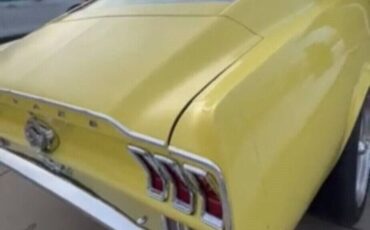 Ford-Mustang-Coupe-1967-Yellow-Black-3219-8