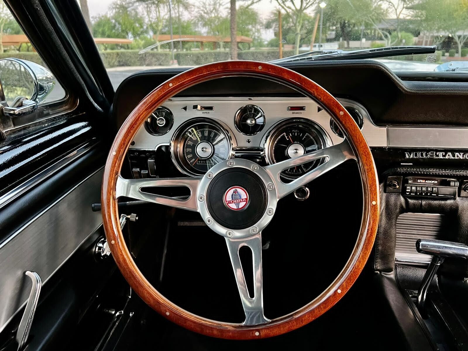 Ford-Mustang-Coupe-1968-Black-Black-144841-10