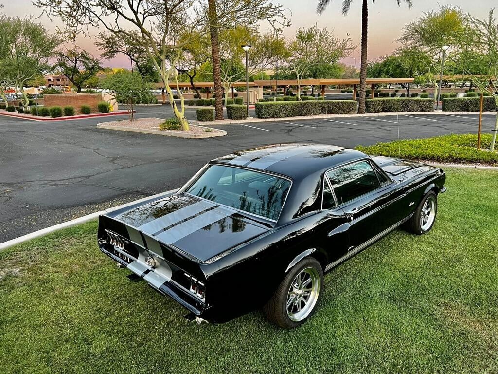 Ford-Mustang-Coupe-1968-Black-Black-144841-6