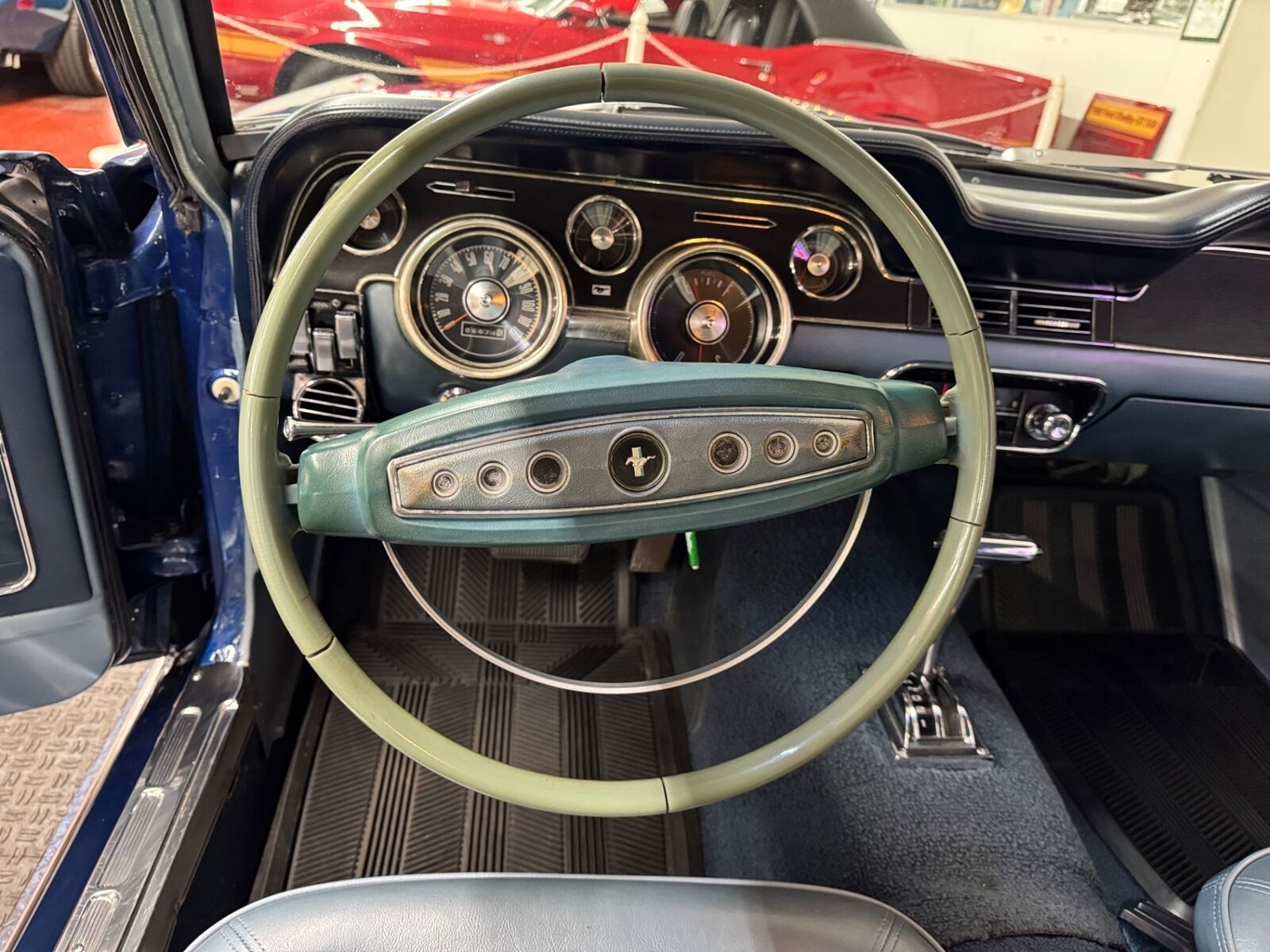 Ford-Mustang-Coupe-1968-Blue-Blue-10741-30