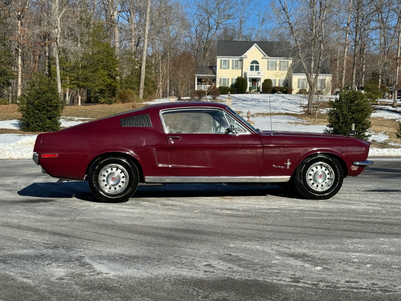 Ford-Mustang-Coupe-1968-Burgundy-136794-4