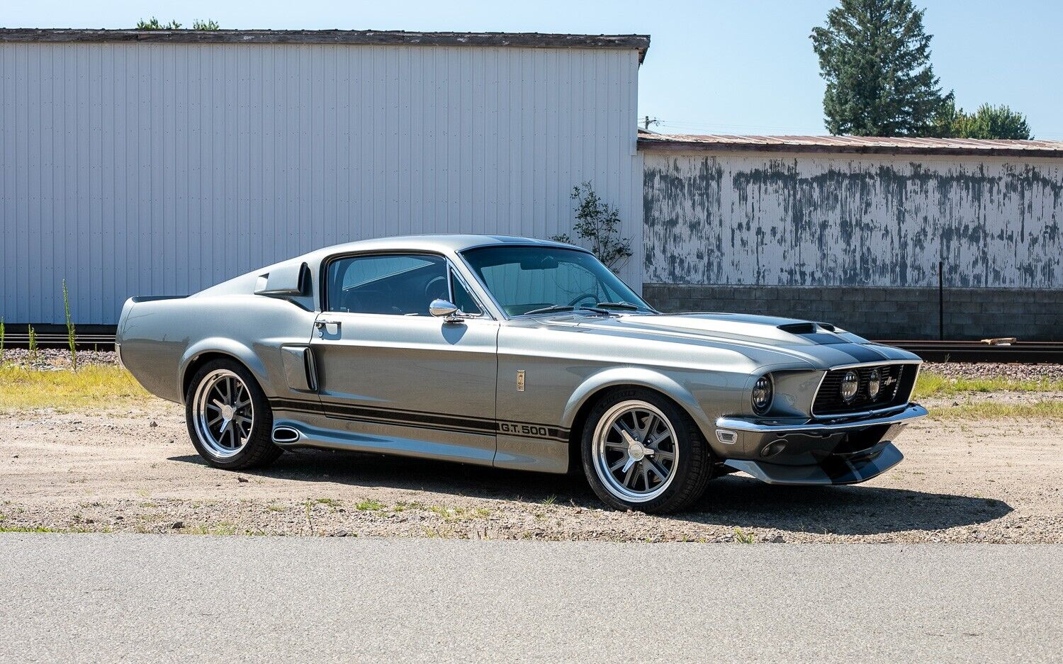 Ford-Mustang-Coupe-1968-Gray-Black-2417-2