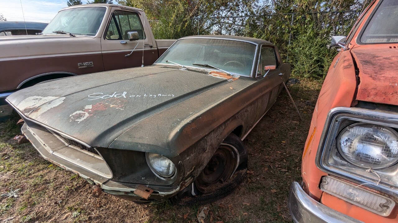 Ford-Mustang-Coupe-1968-Green-Green-31952-2