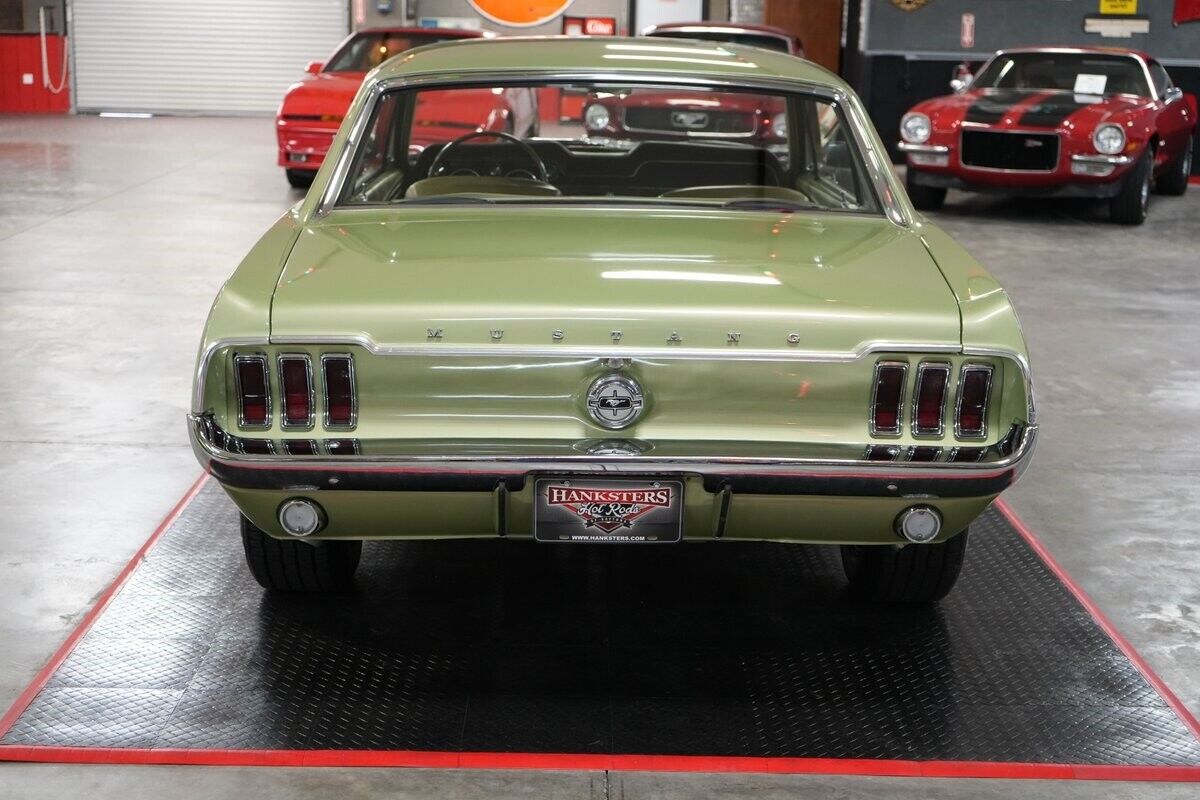 Ford-Mustang-Coupe-1968-Green-Olive-0-4