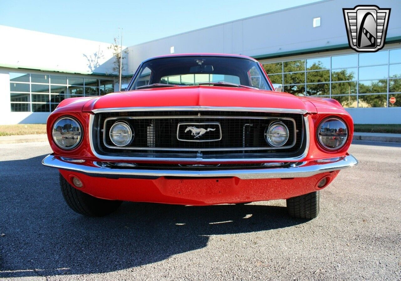 Ford-Mustang-Coupe-1968-Red-Black-38916-10