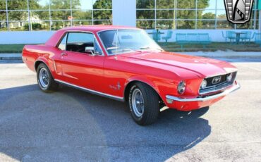 Ford-Mustang-Coupe-1968-Red-Black-38916-3