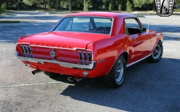 Ford-Mustang-Coupe-1968-Red-Black-38916-7