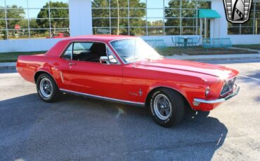 Ford-Mustang-Coupe-1968-Red-Black-38916-8