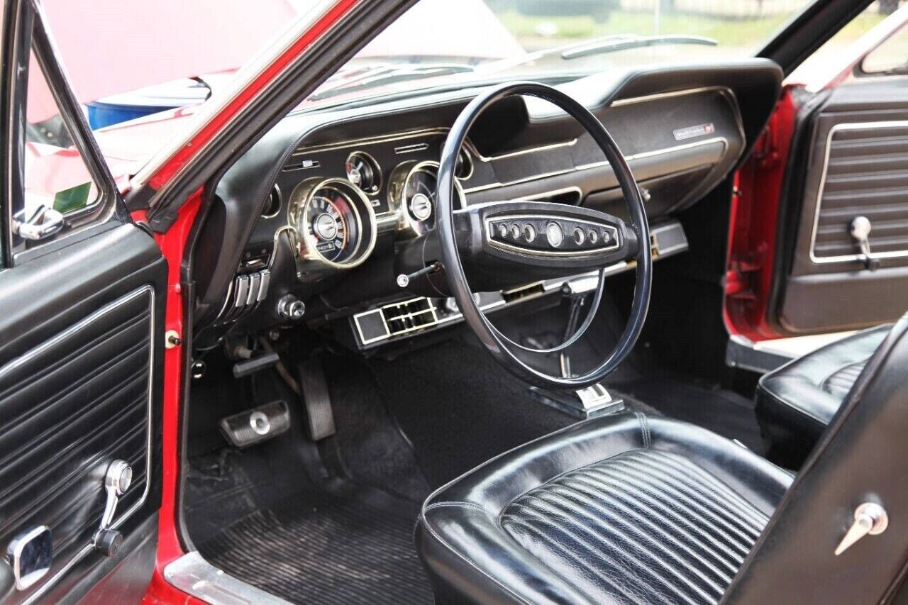 Ford-Mustang-Coupe-1968-Red-Black-73098-17