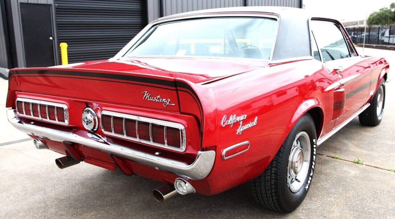 Ford-Mustang-Coupe-1968-Red-Black-73098-39