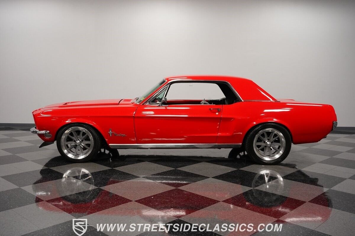 Ford-Mustang-Coupe-1968-Red-Black-7981-2