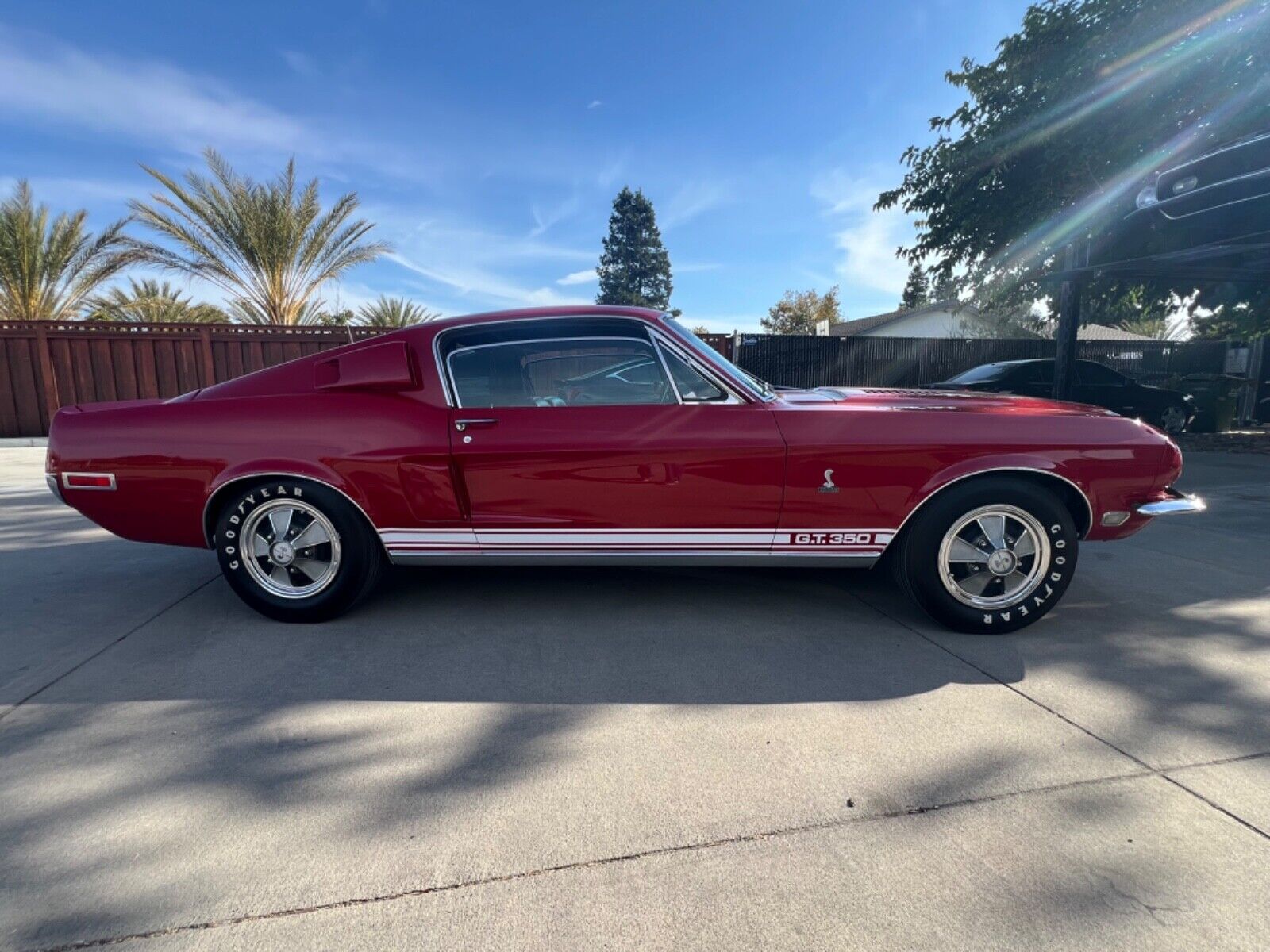 Ford-Mustang-Coupe-1968-Red-Black-99277-1