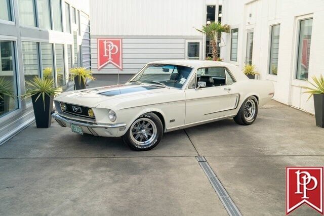 Ford-Mustang-Coupe-1968-White-Black-608-1