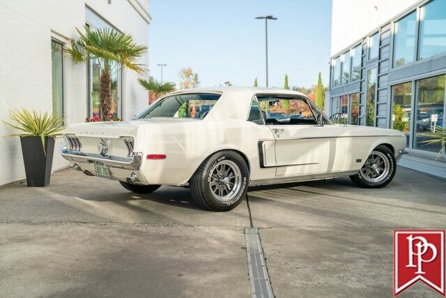 Ford-Mustang-Coupe-1968-White-Black-608-12