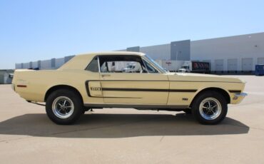 Ford-Mustang-Coupe-1968-Yellow-Black-144604-8