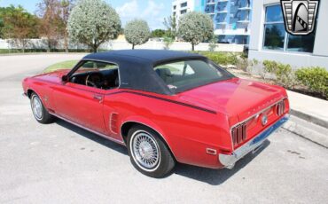 Ford-Mustang-Coupe-1969-Red-Black-113567-3