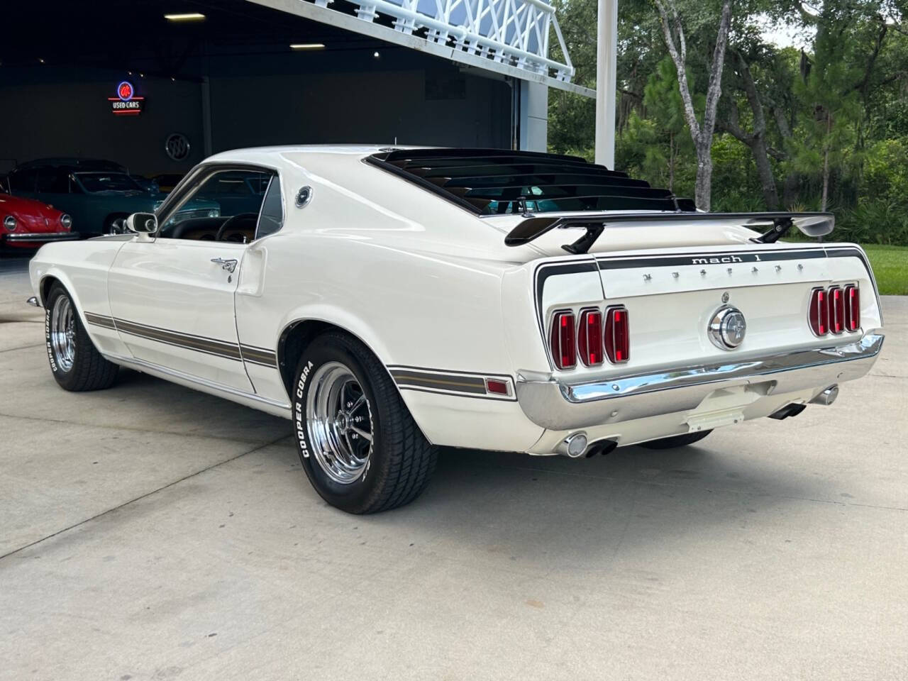 Ford-Mustang-Coupe-1969-White-White-76936-9