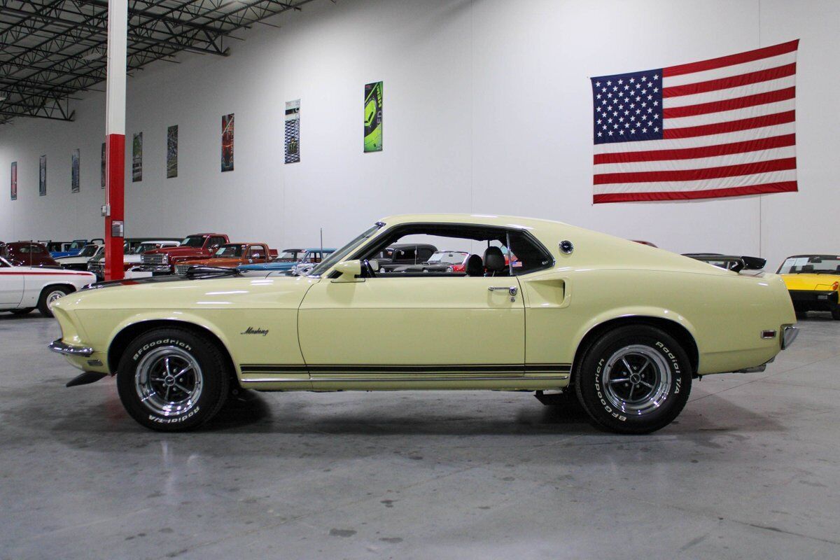 Ford-Mustang-Coupe-1969-Yellow-Green-2050-1