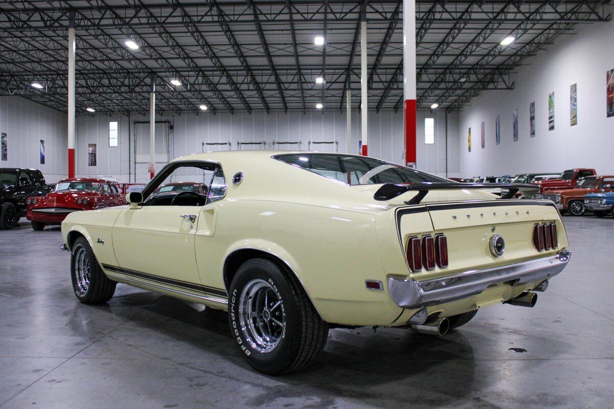 Ford-Mustang-Coupe-1969-Yellow-Green-2050-2