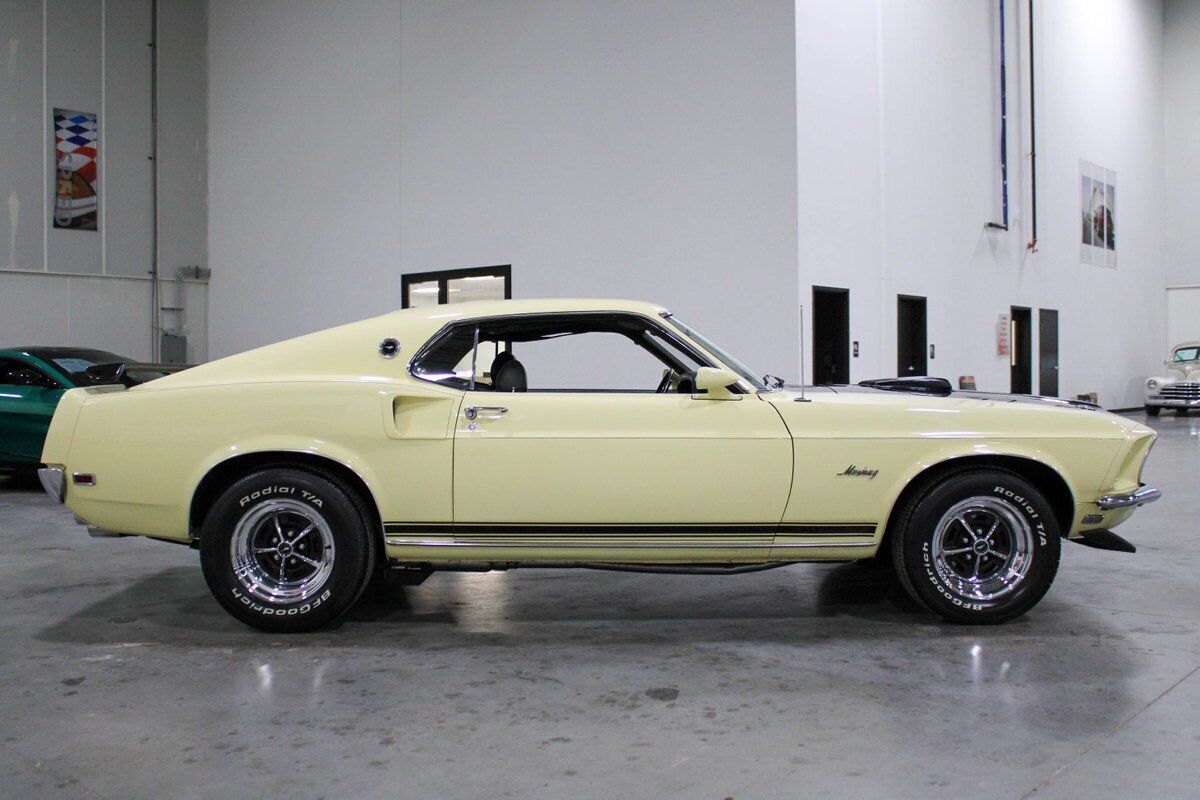 Ford-Mustang-Coupe-1969-Yellow-Green-2050-5