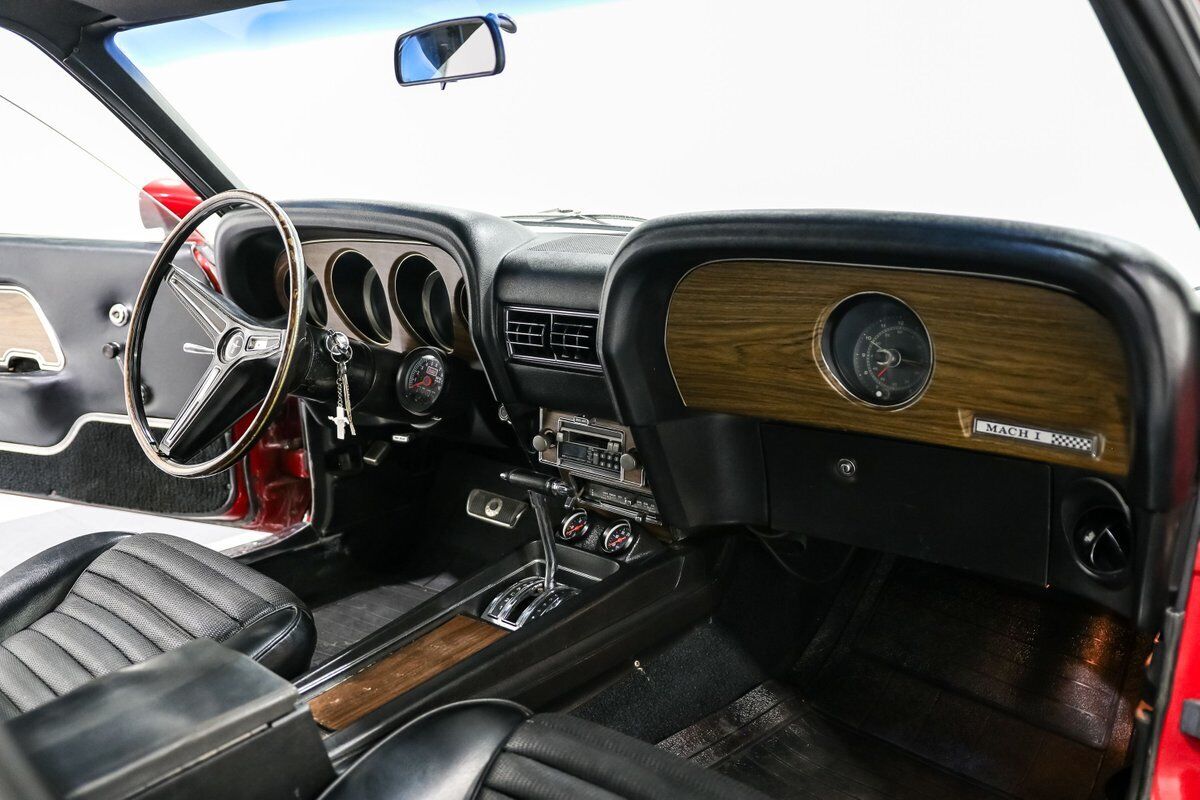 Ford-Mustang-Coupe-1970-Red-Black-158192-17