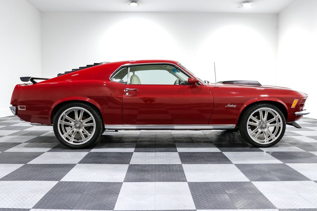 Ford-Mustang-Coupe-1970-Red-White-27266-8