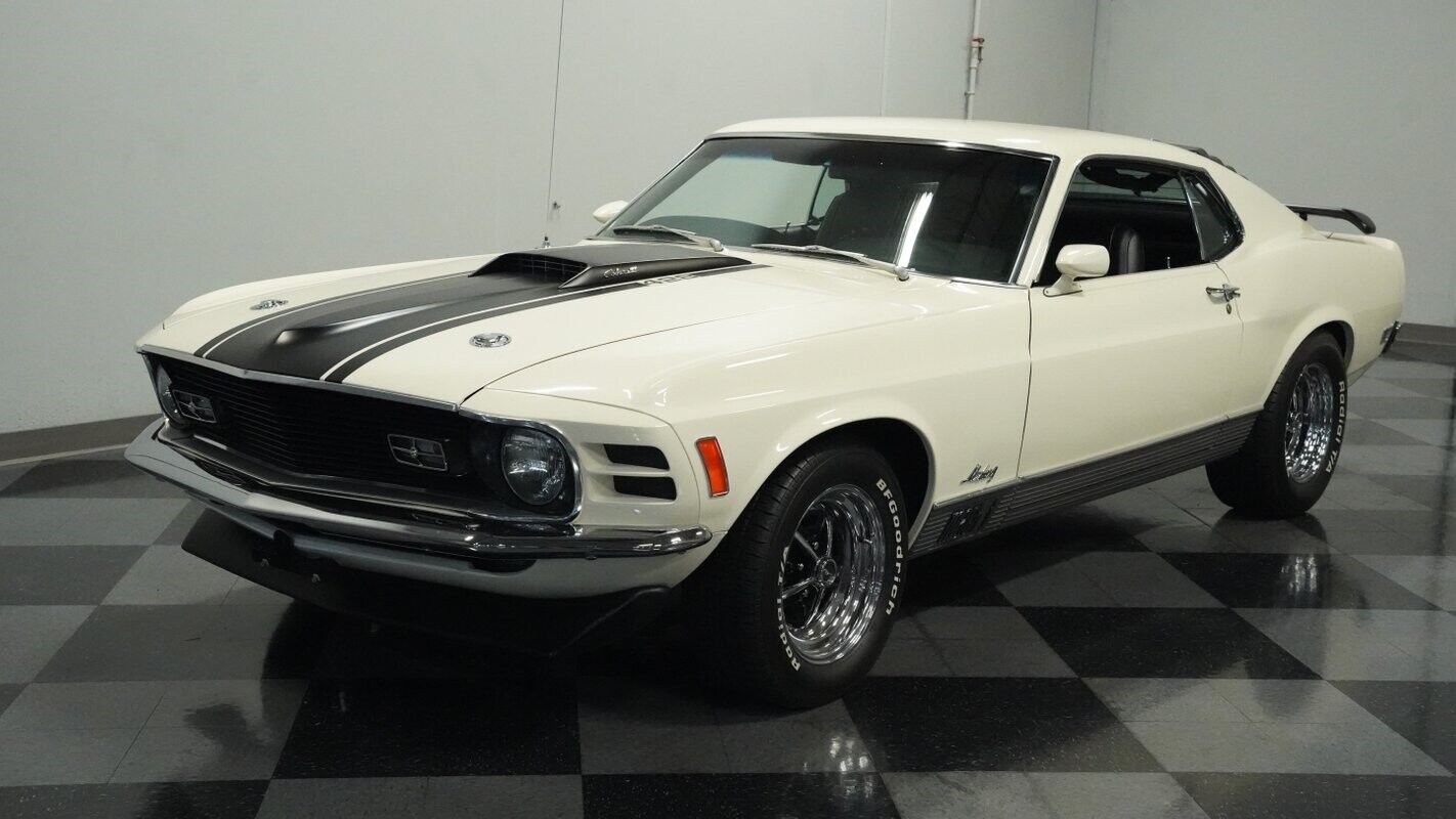 Ford-Mustang-Coupe-1970-White-Black-135121-5