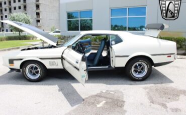 Ford-Mustang-Coupe-1971-White-Blue-89377-11