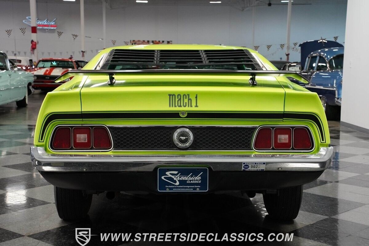 Ford-Mustang-Coupe-1972-Bright-Lime-Green-126762-10