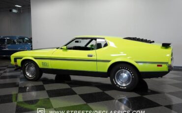 Ford-Mustang-Coupe-1972-Bright-Lime-Green-126762-8