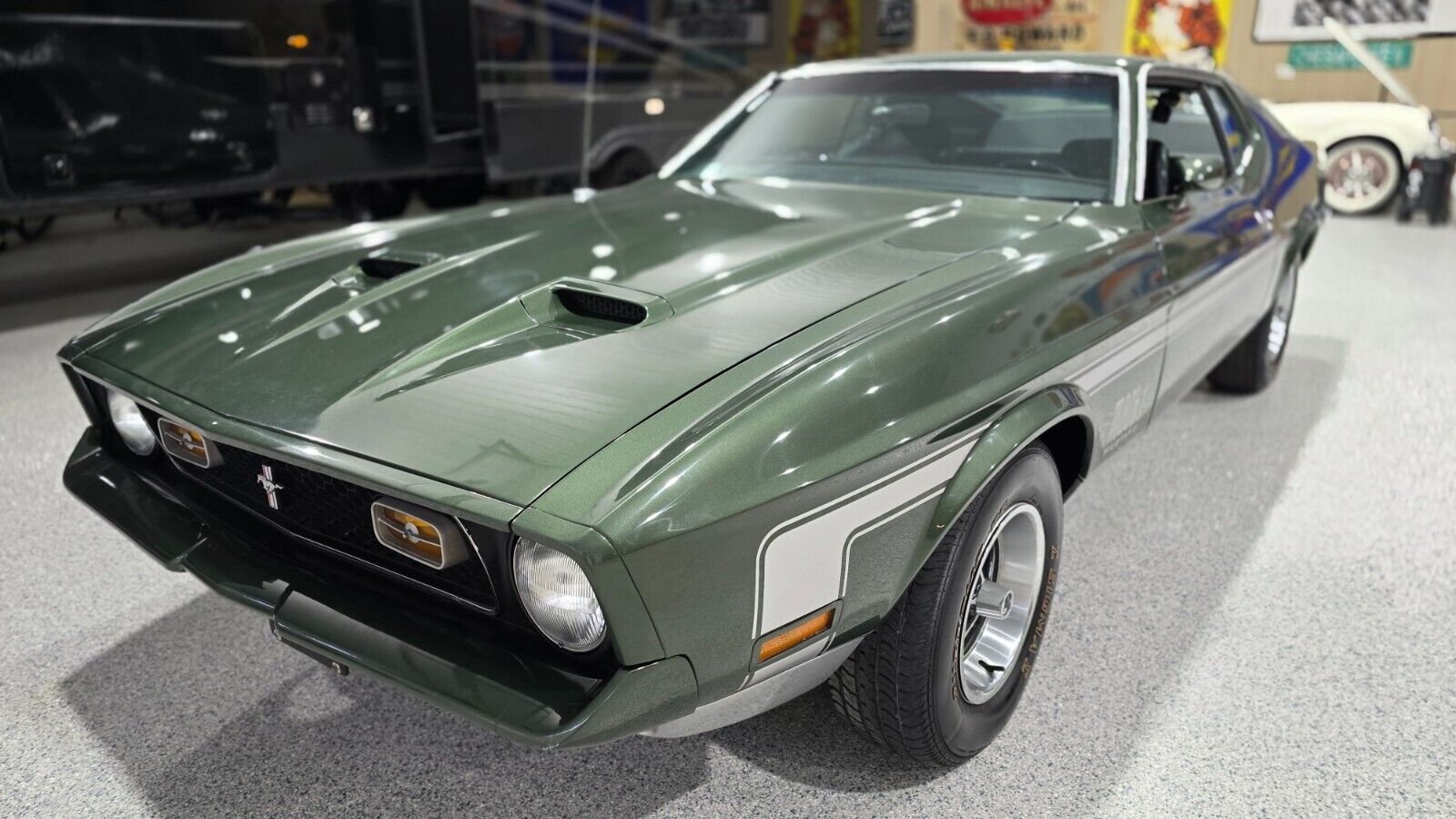 Ford-Mustang-Coupe-1972-Green-63746-2