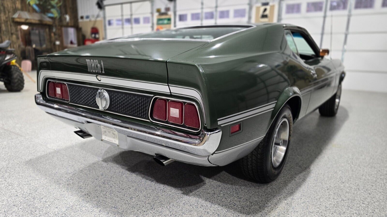 Ford-Mustang-Coupe-1972-Green-63746-8