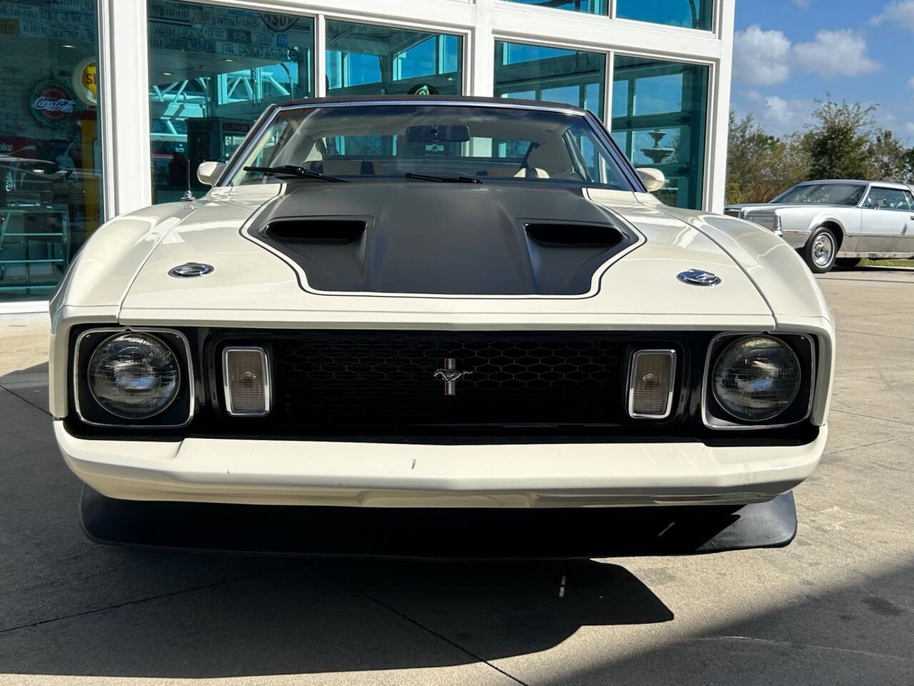 Ford-Mustang-Coupe-1973-White-White-94023-3