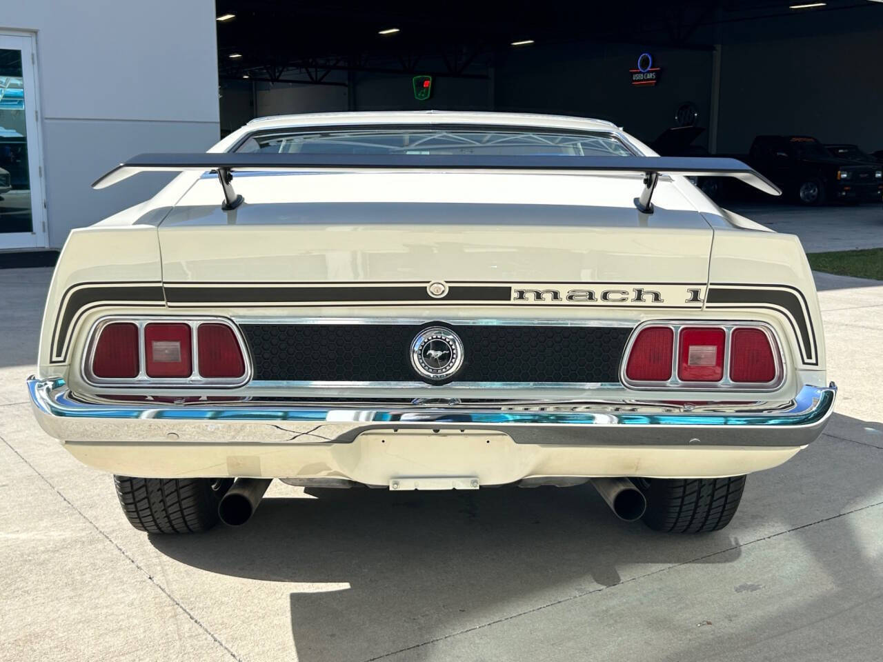 Ford-Mustang-Coupe-1973-White-White-94023-7