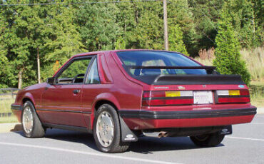 Ford-Mustang-Coupe-1984-Red-Gray-87199-1